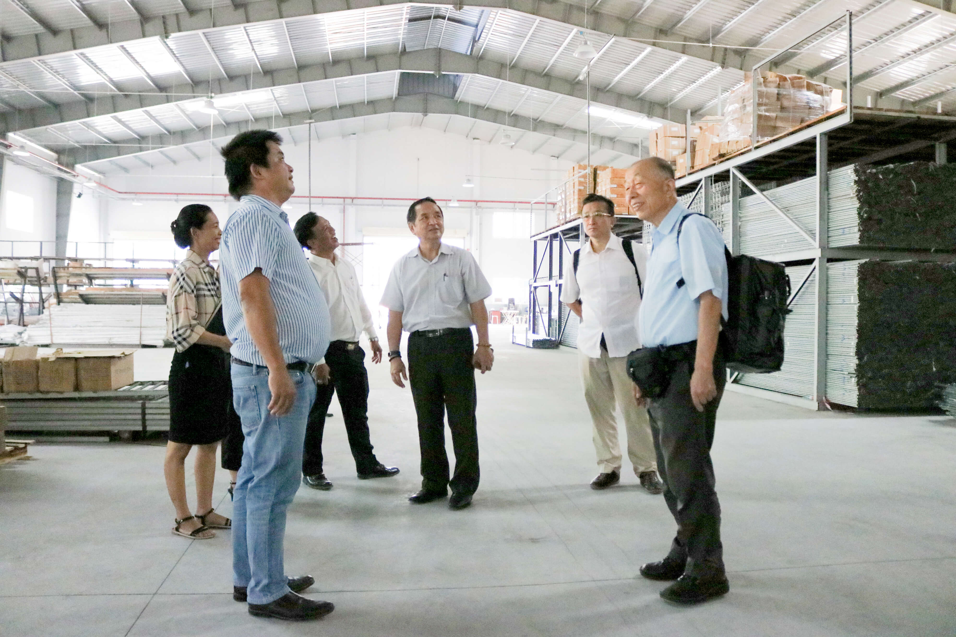 ph&aacute;i đo&agrave;n chuy&ecirc;n gia IMT v&agrave; MPA thăm nh&agrave; m&aacute;y sản xuất ống th&eacute;p luồn d&acirc;y điện C&Aacute;T VẠN LỢI